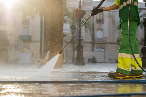 Best Garage Pressure Washing  in Sandwich, IL